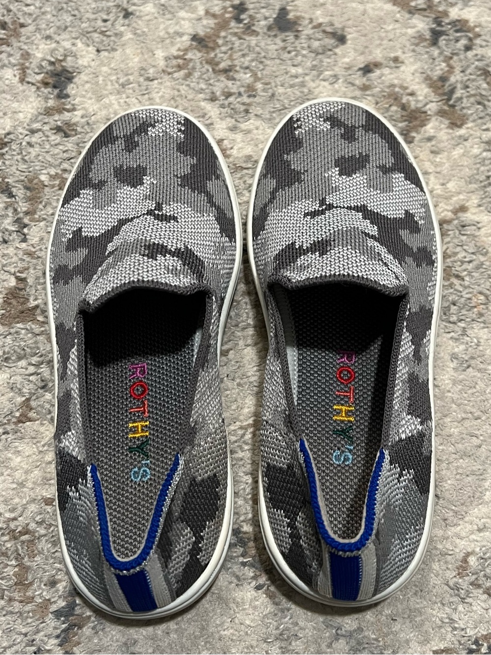 Rothy's Kids Gray Camo Slip-On Sneakers with Blue Trimmed; size 1